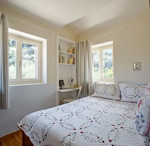 Epidaurus Olive Nea Epidavros